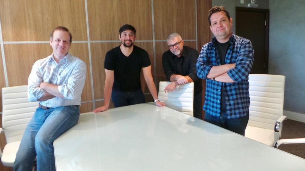 Da esquerda para direita : Ricardo Leite Ganc, Thiago Teixeira Simon, Alessandro Polleto e Gustavo Tambasco, sócios da S.O.S TRUCK 